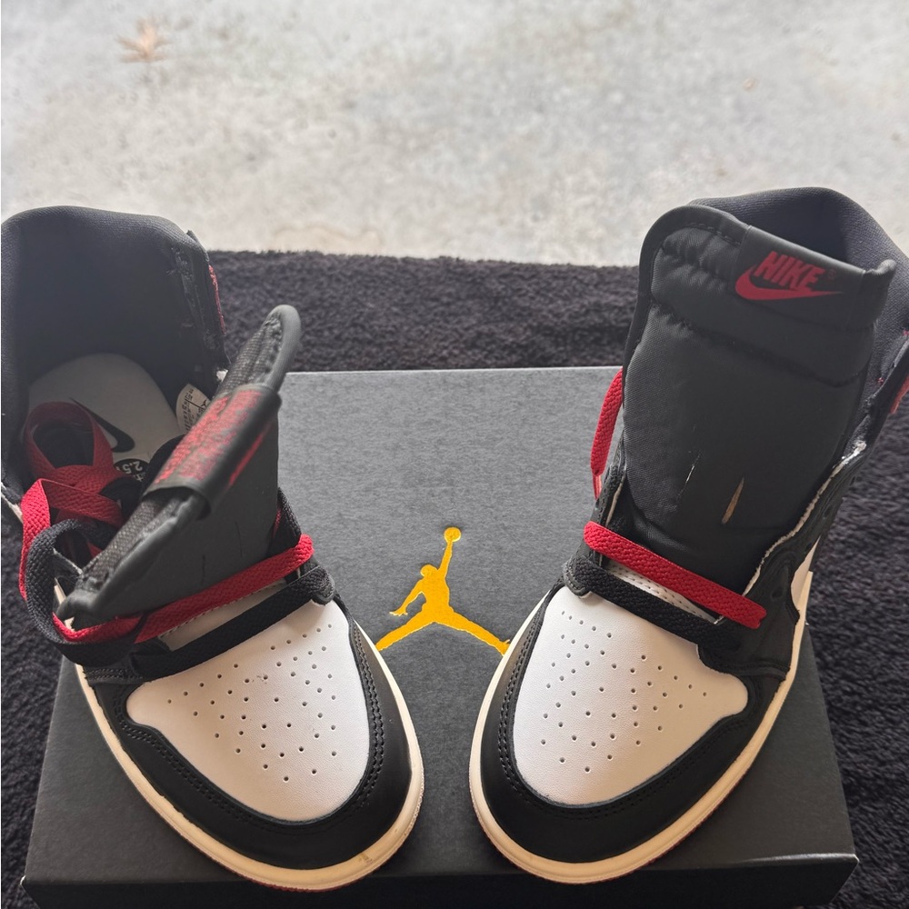 Jordan 1 Retro High OG PS - White, Black, Varsity Red